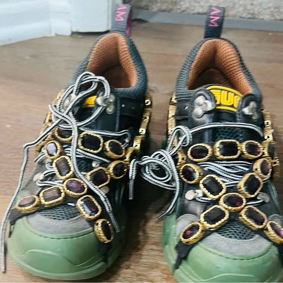 Almost new - Picture 4 of 8